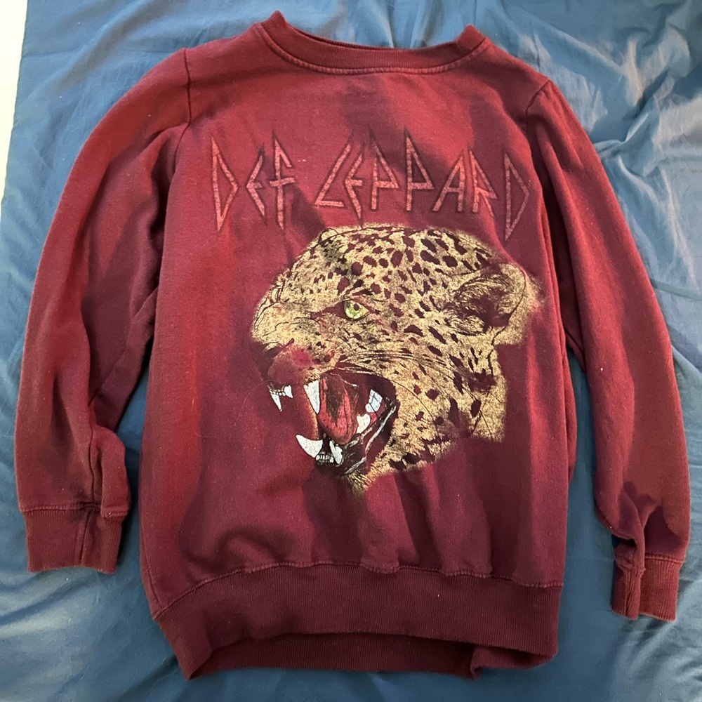 Sweatshirt